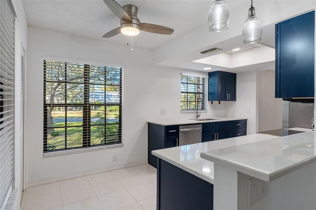 For Sale: $220,000 (2 beds, 2 baths, 1197 Square Feet)