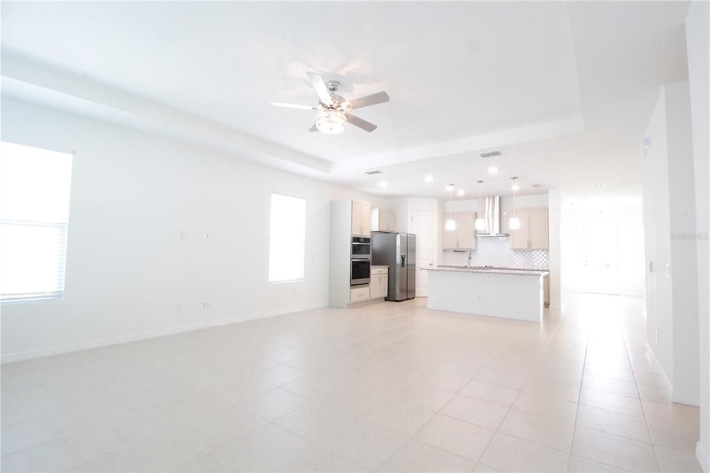 В аренду: $2,700 (3 спален, 2 ванн, 1970 Квадратных фут)