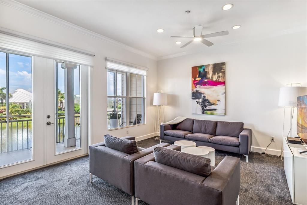 待售: $450,000 (3 贝兹, 3 浴室, 2247 平方英尺)