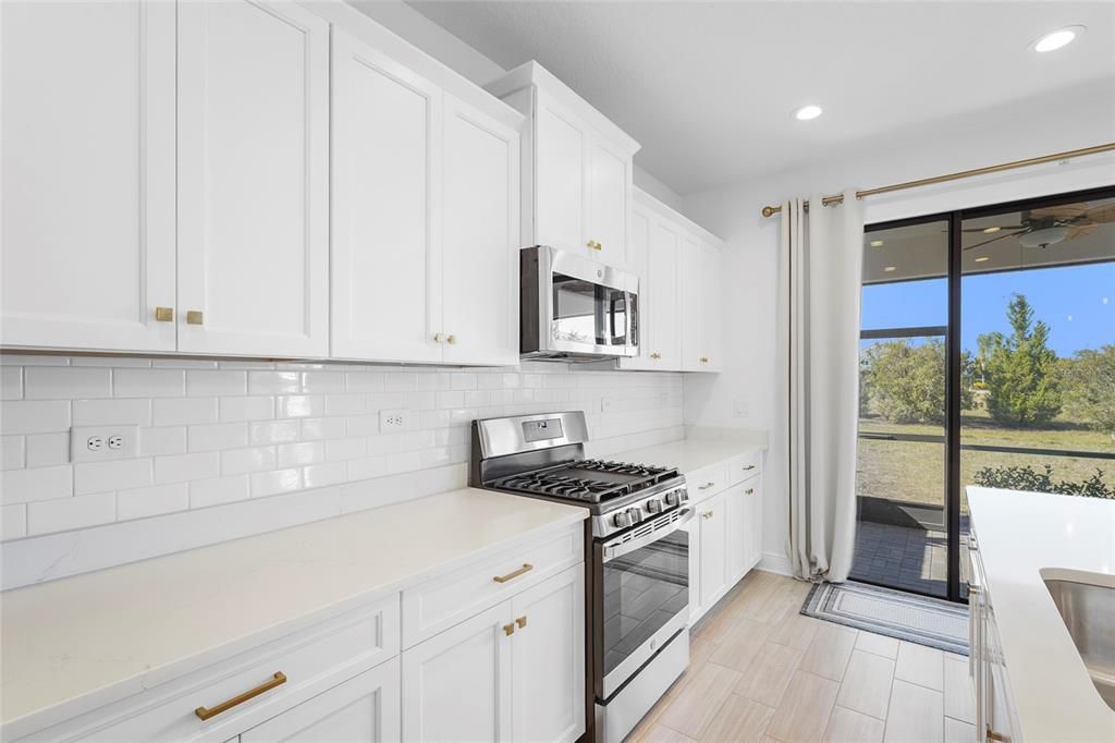 На продажу: $575,000 (3 спален, 2 ванн, 2188 Квадратных фут)