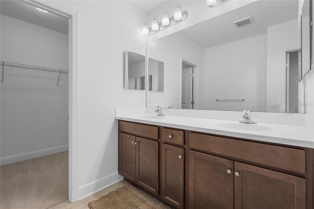 На продажу: $575,000 (3 спален, 2 ванн, 2188 Квадратных фут)