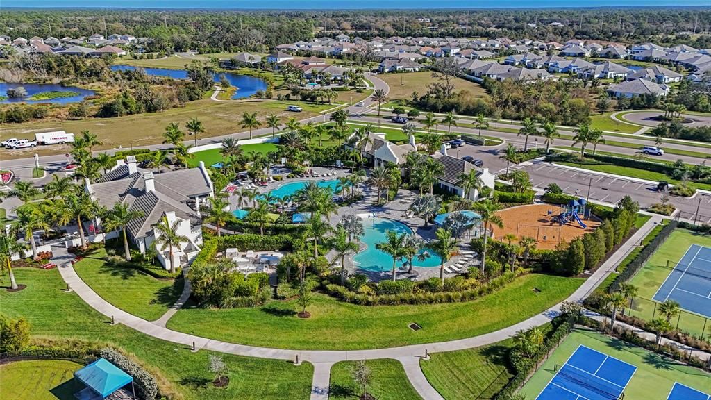 На продажу: $575,000 (3 спален, 2 ванн, 2188 Квадратных фут)