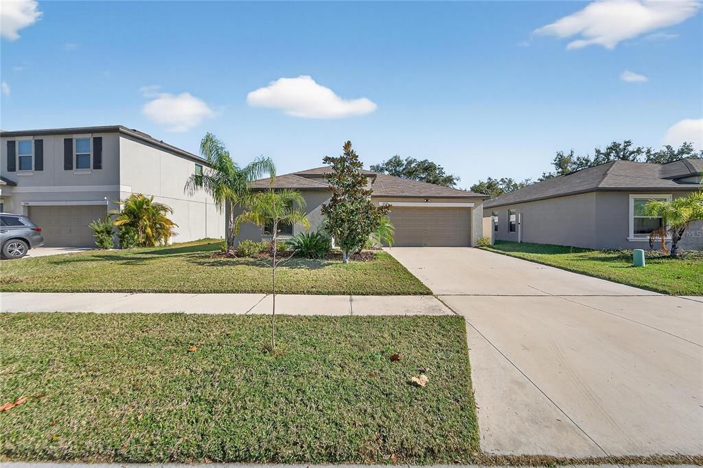 For Sale: $359,000 (4 beds, 2 baths, 1935 Square Feet)