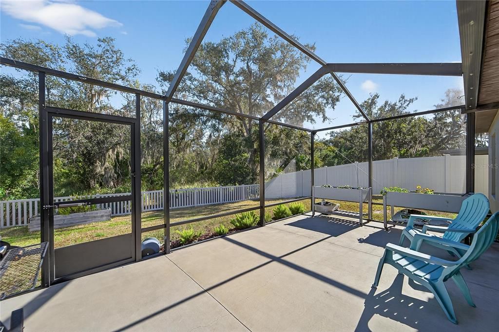 For Sale: $359,000 (4 beds, 2 baths, 1935 Square Feet)