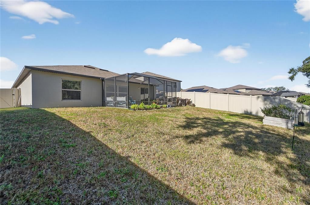 For Sale: $359,000 (4 beds, 2 baths, 1935 Square Feet)