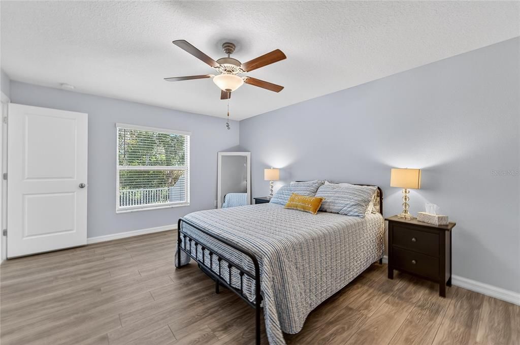 For Sale: $359,000 (4 beds, 2 baths, 1935 Square Feet)