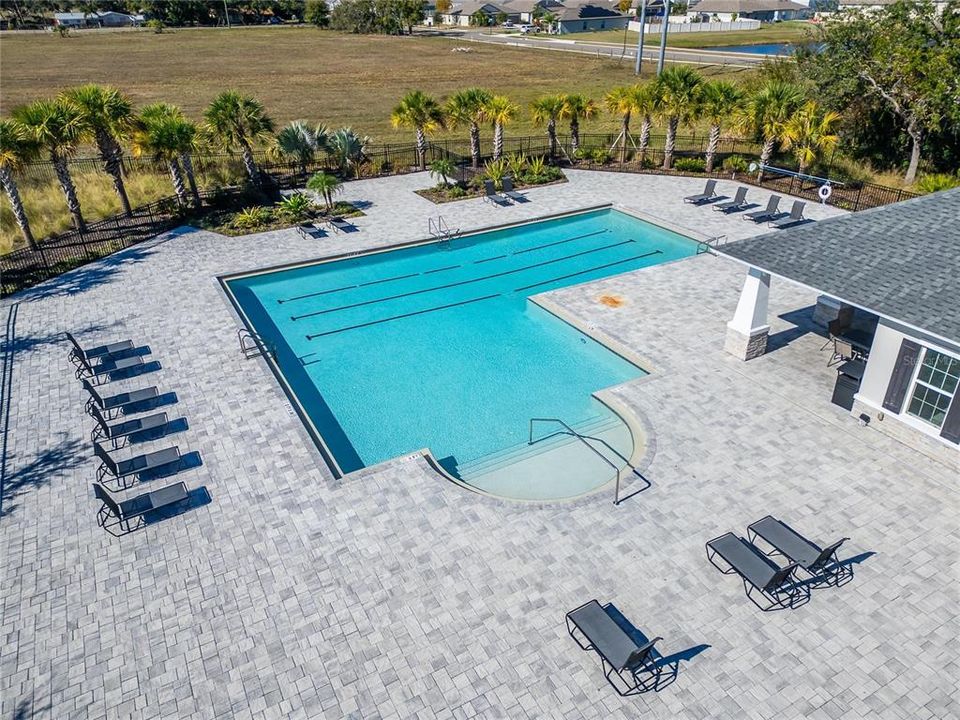 For Sale: $359,000 (4 beds, 2 baths, 1935 Square Feet)