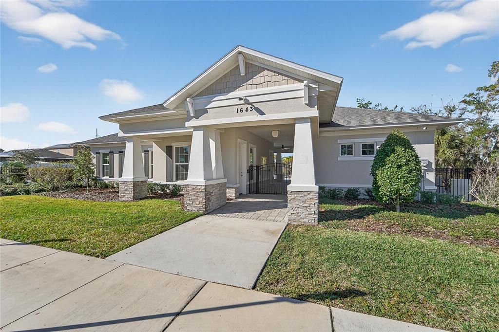 For Sale: $359,000 (4 beds, 2 baths, 1935 Square Feet)