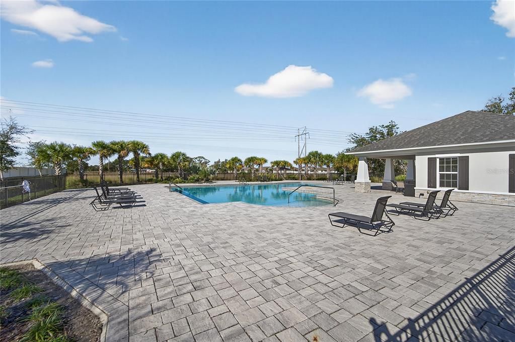 For Sale: $359,000 (4 beds, 2 baths, 1935 Square Feet)