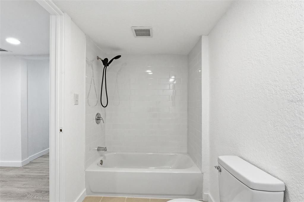 待售: $255,000 (3 贝兹, 2 浴室, 820 平方英尺)