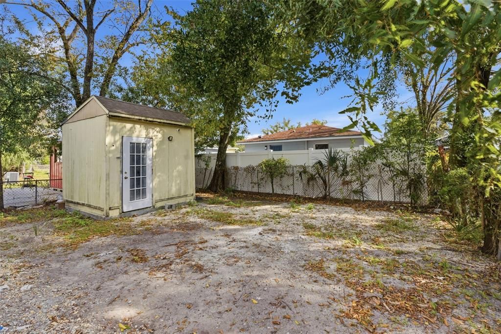 待售: $255,000 (3 贝兹, 2 浴室, 820 平方英尺)