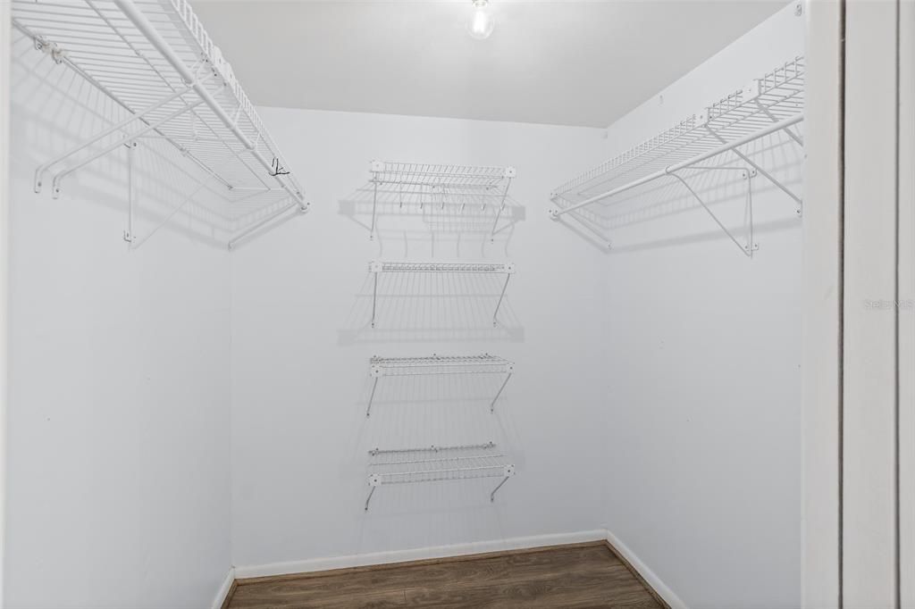 En Venta: $250,000 (2 camas, 2 baños, 1091 Pies cuadrados)