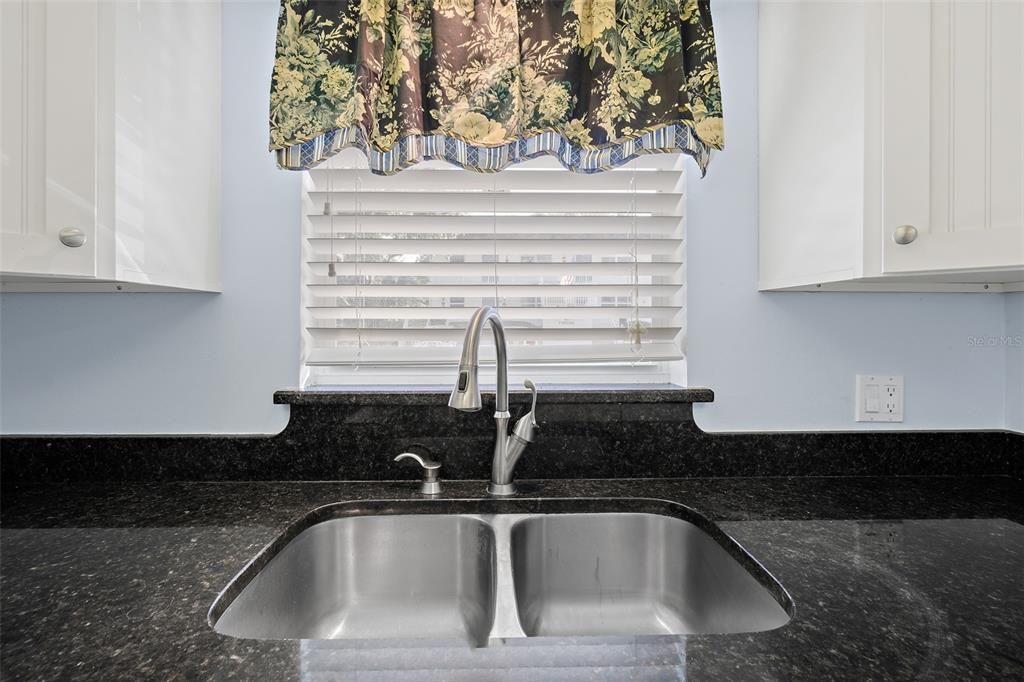 En Venta: $250,000 (2 camas, 2 baños, 1091 Pies cuadrados)