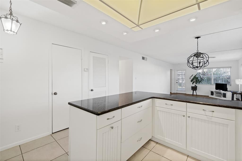 En Venta: $250,000 (2 camas, 2 baños, 1091 Pies cuadrados)