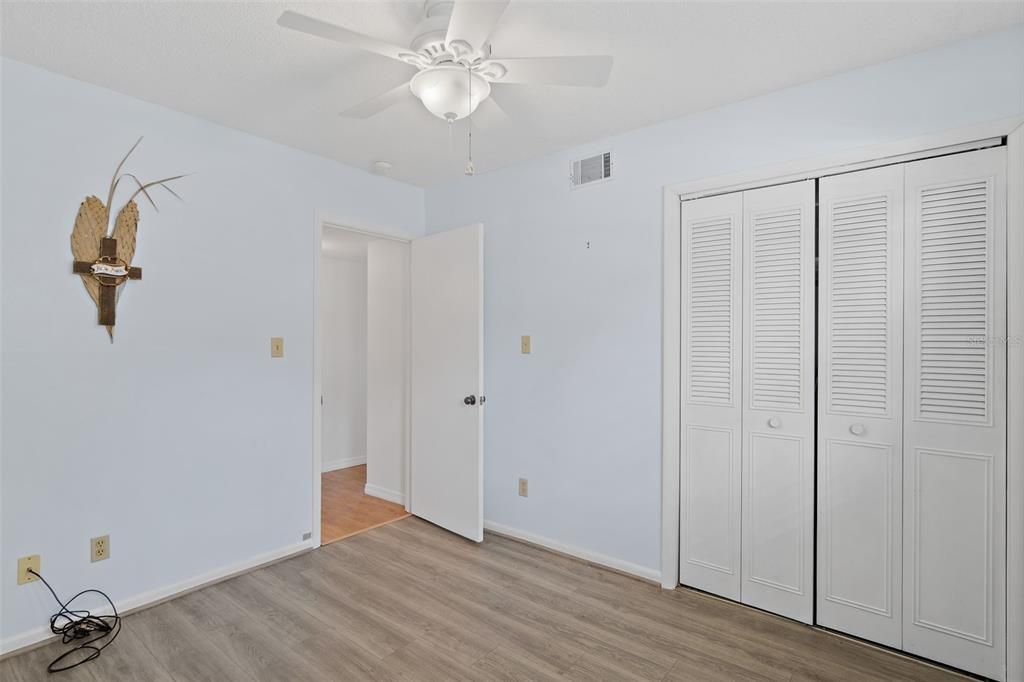 En Venta: $250,000 (2 camas, 2 baños, 1091 Pies cuadrados)