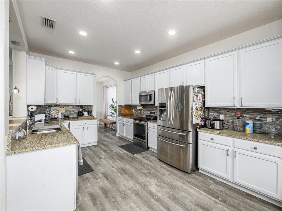 В аренду: $3,500 (5 спален, 3 ванн, 3406 Квадратных фут)