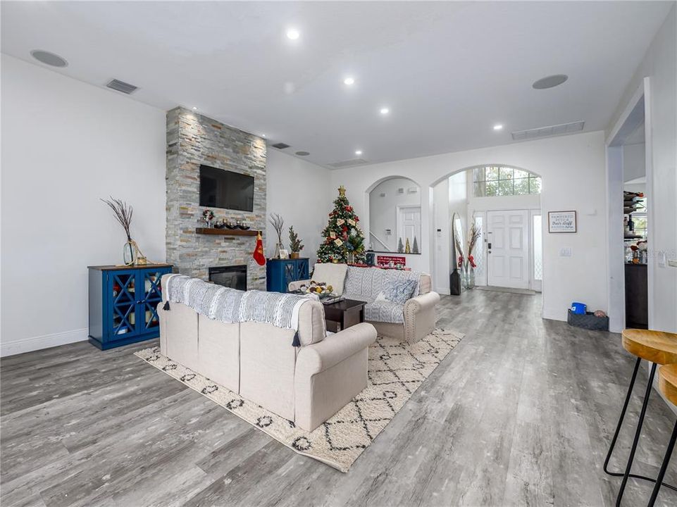 В аренду: $3,500 (5 спален, 3 ванн, 3406 Квадратных фут)