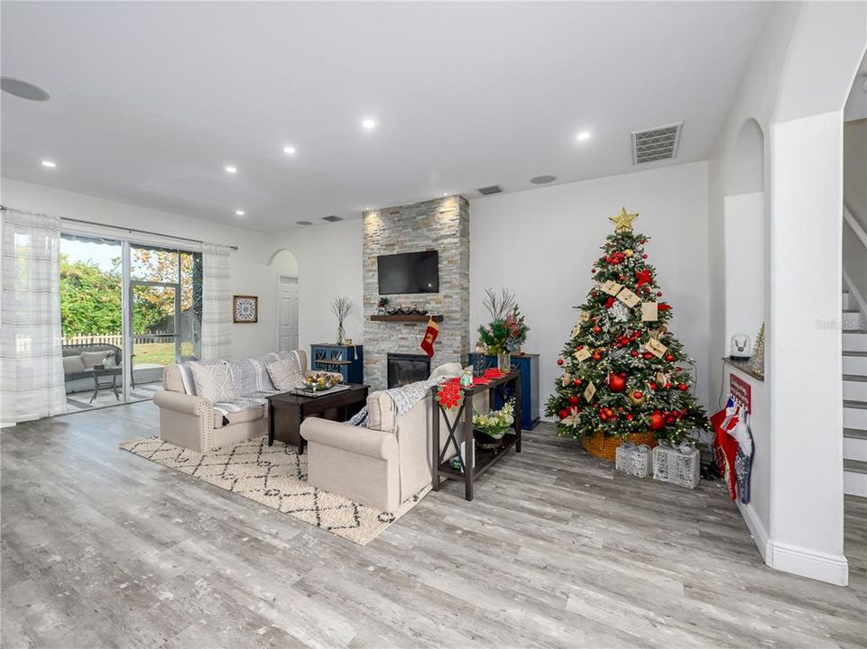 В аренду: $3,500 (5 спален, 3 ванн, 3406 Квадратных фут)