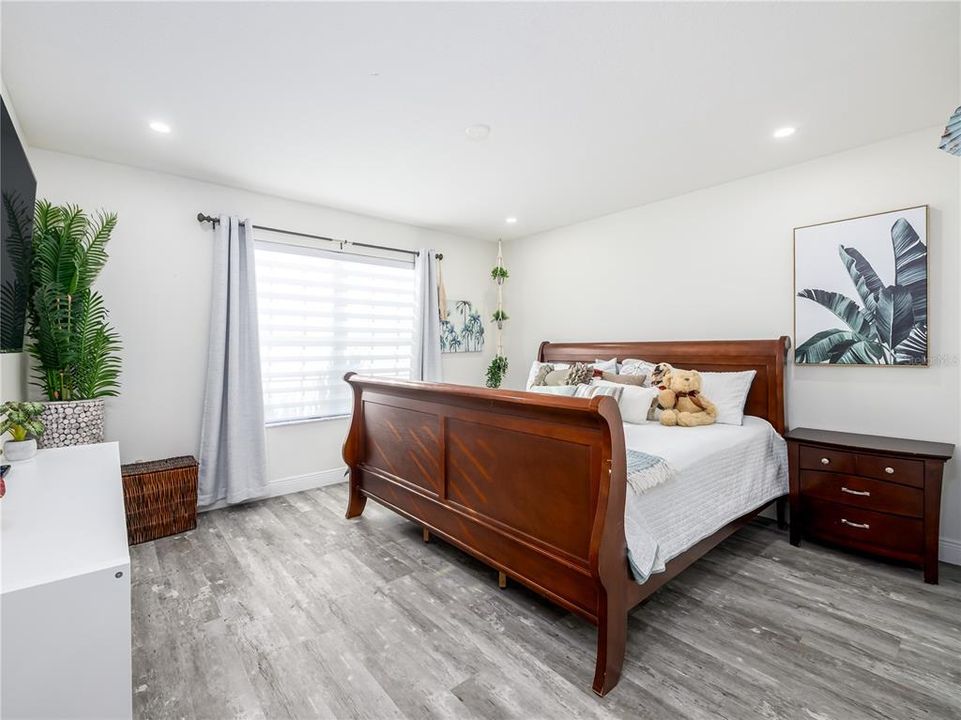 В аренду: $3,500 (5 спален, 3 ванн, 3406 Квадратных фут)