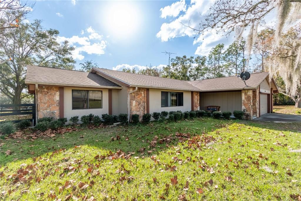 En Venta: $699,000 (3 camas, 2 baños, 2579 Pies cuadrados)