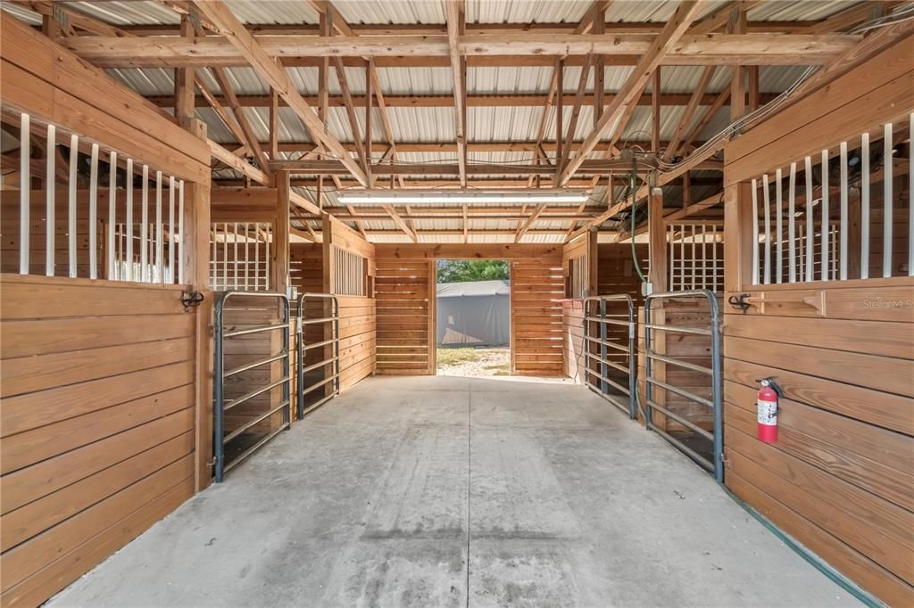 En Venta: $699,000 (3 camas, 2 baños, 2579 Pies cuadrados)