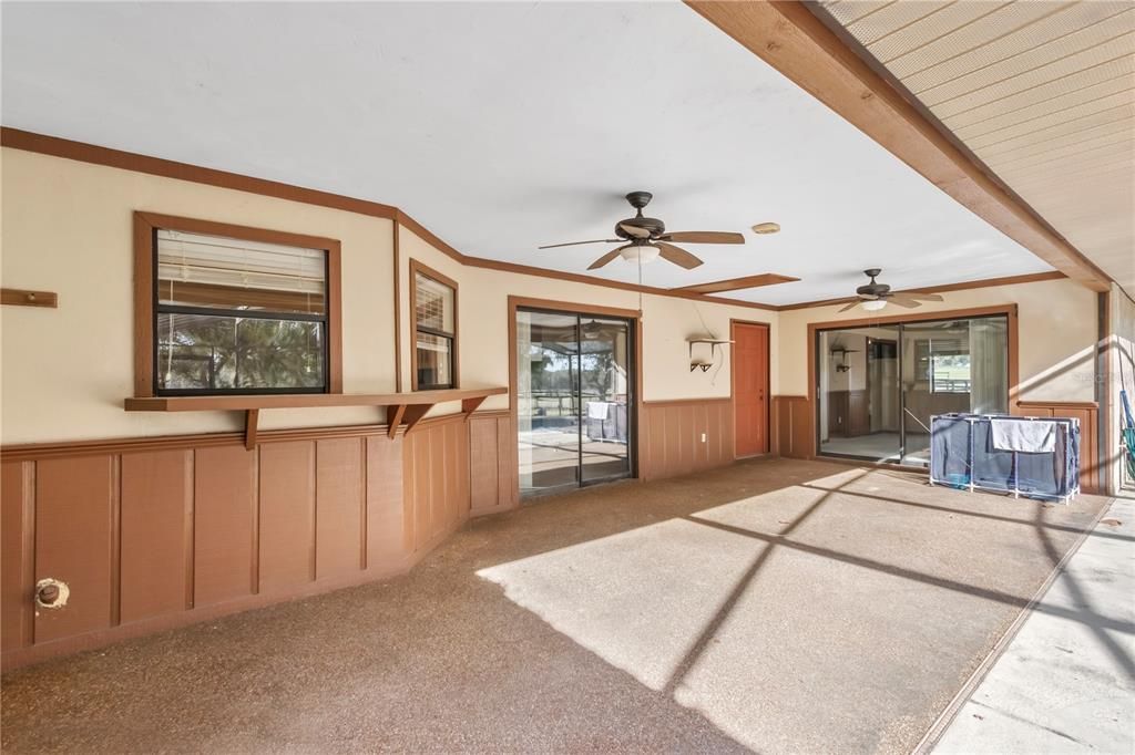 En Venta: $699,000 (3 camas, 2 baños, 2579 Pies cuadrados)