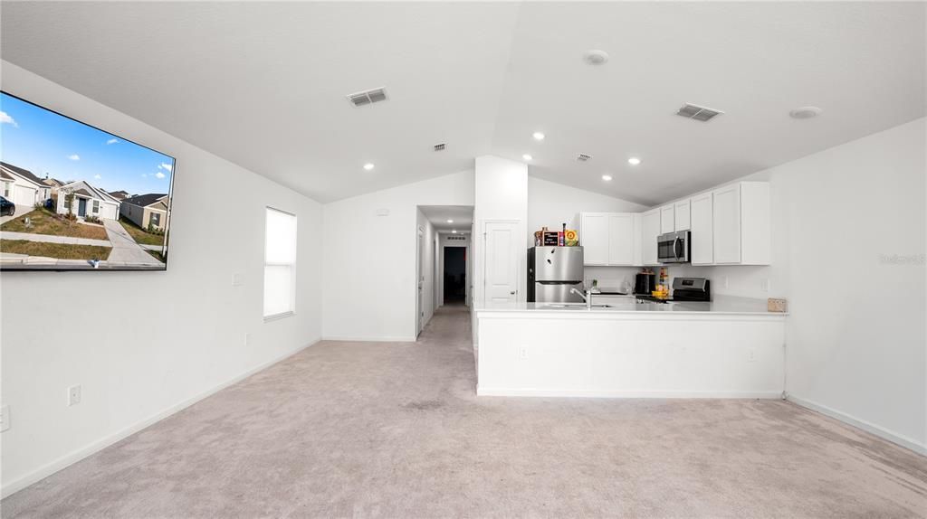 待售: $250,000 (3 贝兹, 2 浴室, 1300 平方英尺)