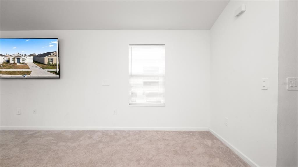 待售: $250,000 (3 贝兹, 2 浴室, 1300 平方英尺)