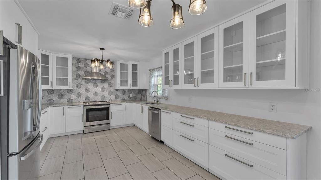 待售: $357,000 (3 贝兹, 2 浴室, 1824 平方英尺)