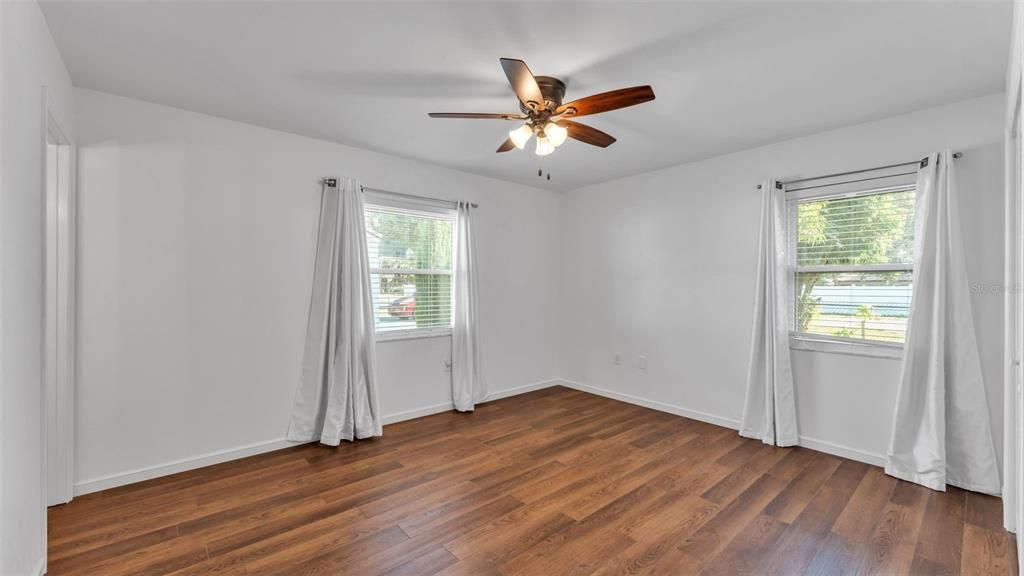 待售: $357,000 (3 贝兹, 2 浴室, 1824 平方英尺)