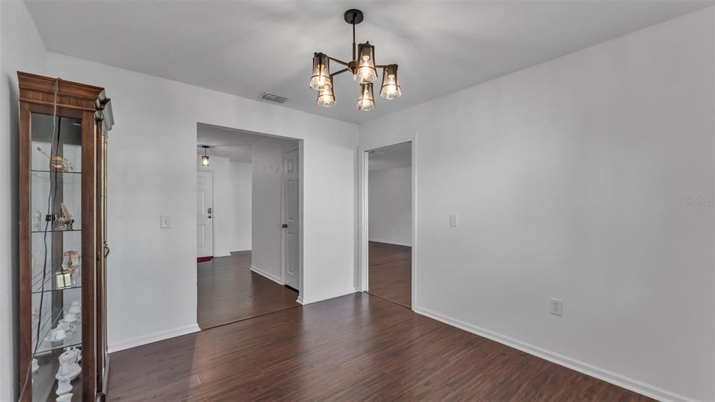 待售: $357,000 (3 贝兹, 2 浴室, 1824 平方英尺)