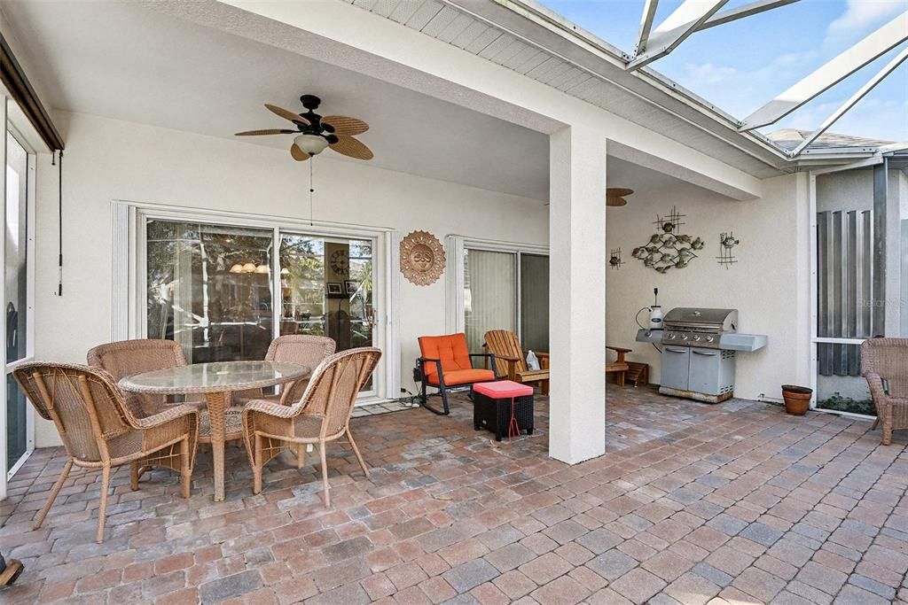 待售: $390,000 (2 贝兹, 2 浴室, 1689 平方英尺)