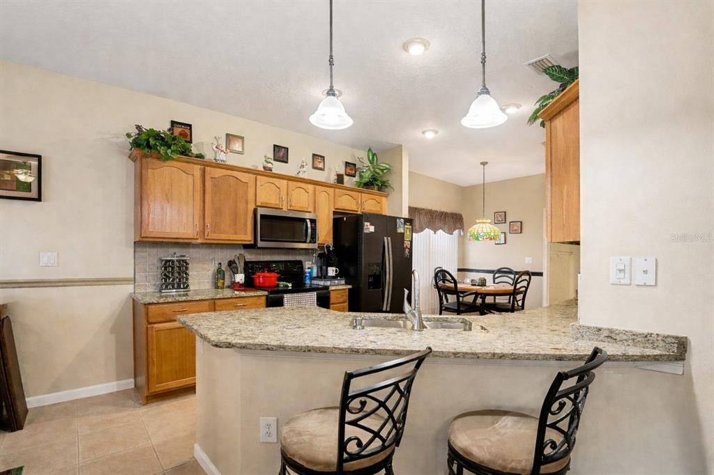 待售: $390,000 (2 贝兹, 2 浴室, 1689 平方英尺)