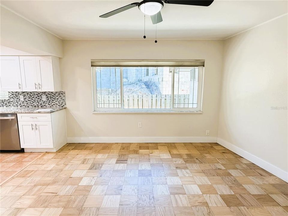 В аренду: $4,100 (3 спален, 3 ванн, 2011 Квадратных фут)