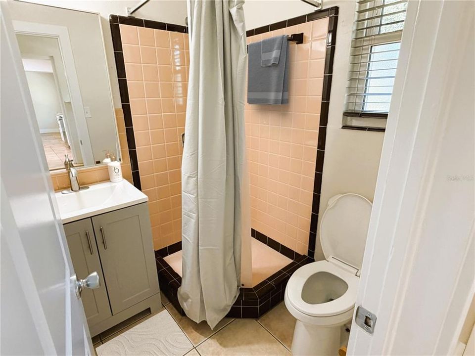 В аренду: $4,100 (3 спален, 3 ванн, 2011 Квадратных фут)