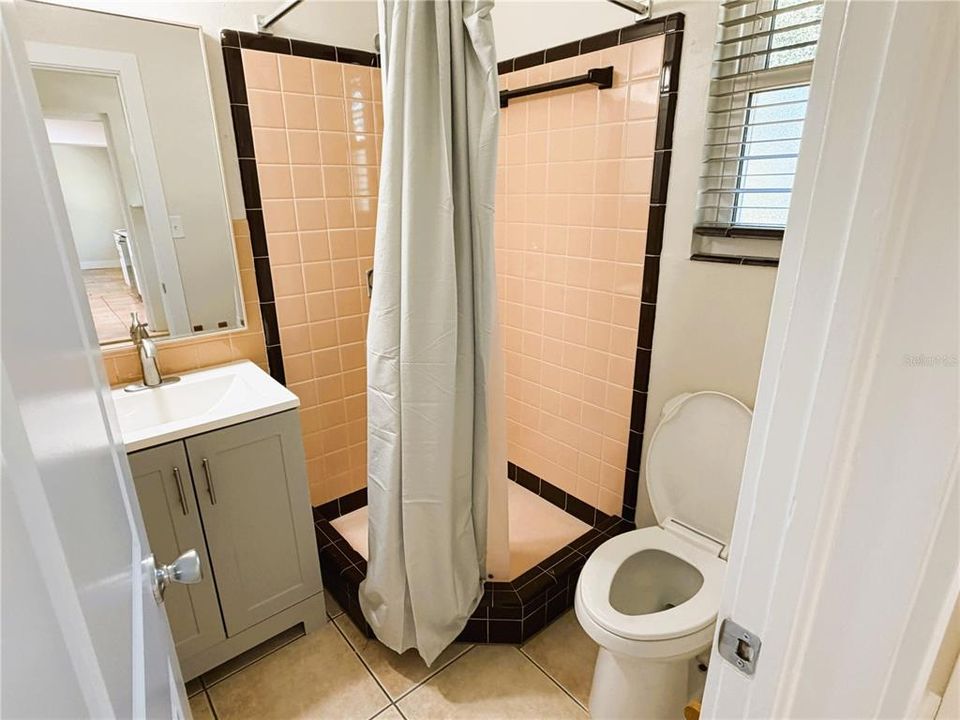 В аренду: $4,100 (3 спален, 3 ванн, 2011 Квадратных фут)