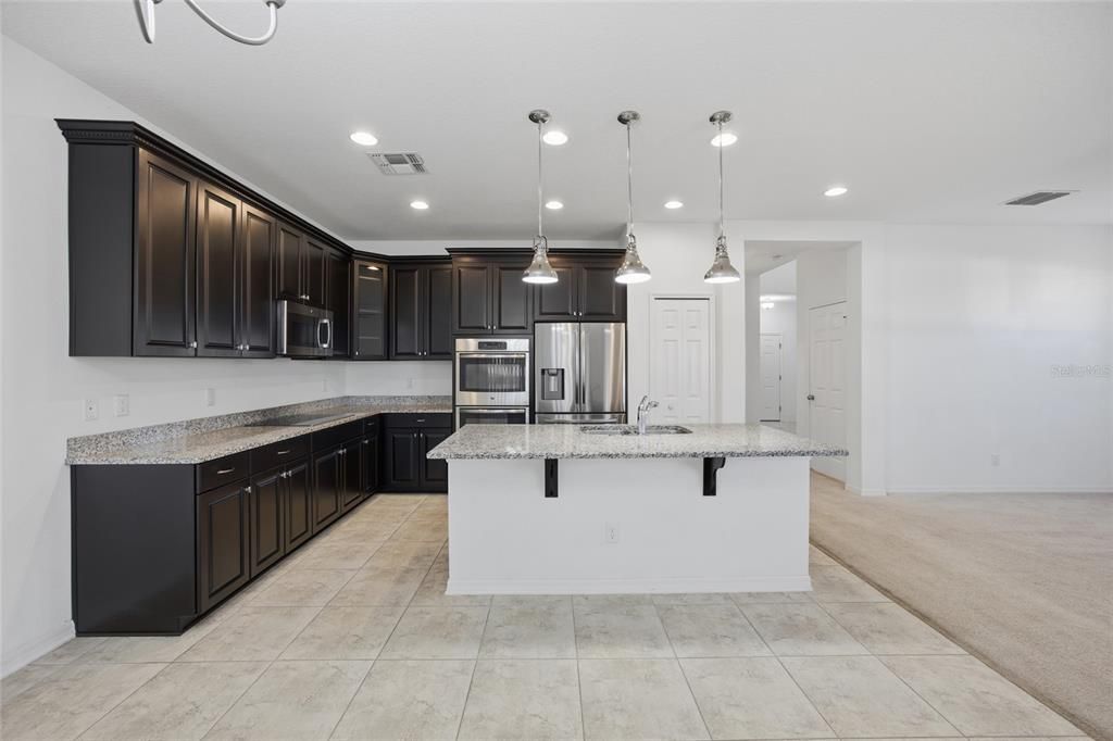 待售: $529,900 (3 贝兹, 2 浴室, 2143 平方英尺)