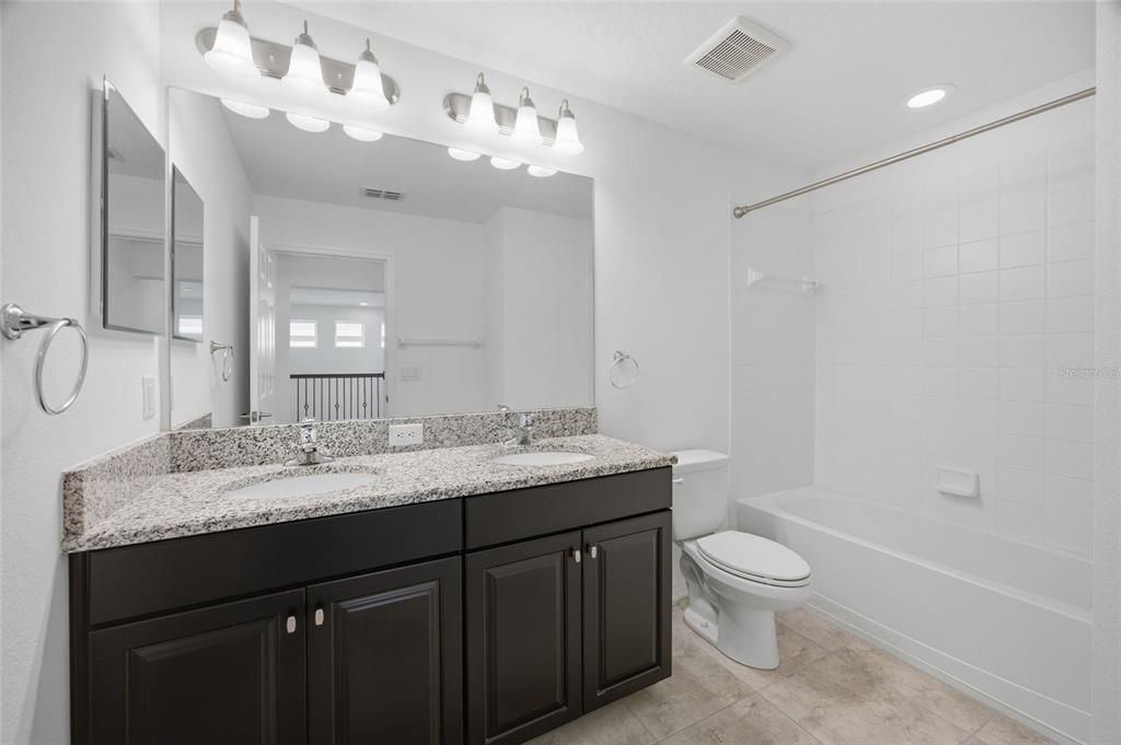 待售: $529,900 (3 贝兹, 2 浴室, 2143 平方英尺)