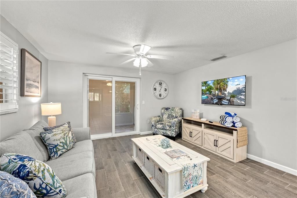 На продажу: $1,525,000 (4 спален, 4 ванн, 1708 Квадратных фут)