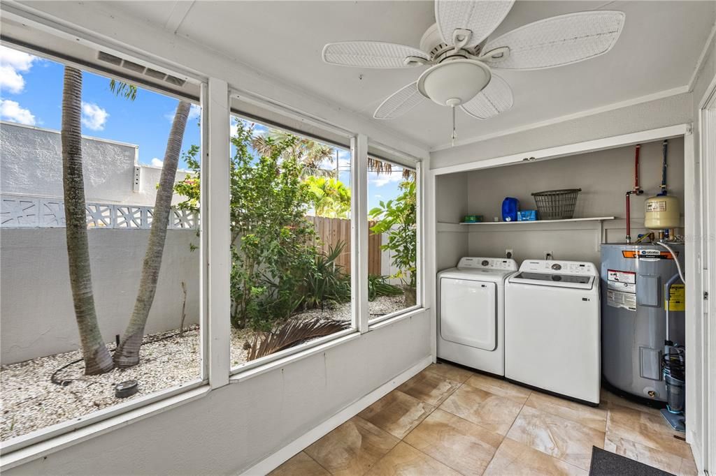 На продажу: $1,525,000 (4 спален, 4 ванн, 1708 Квадратных фут)