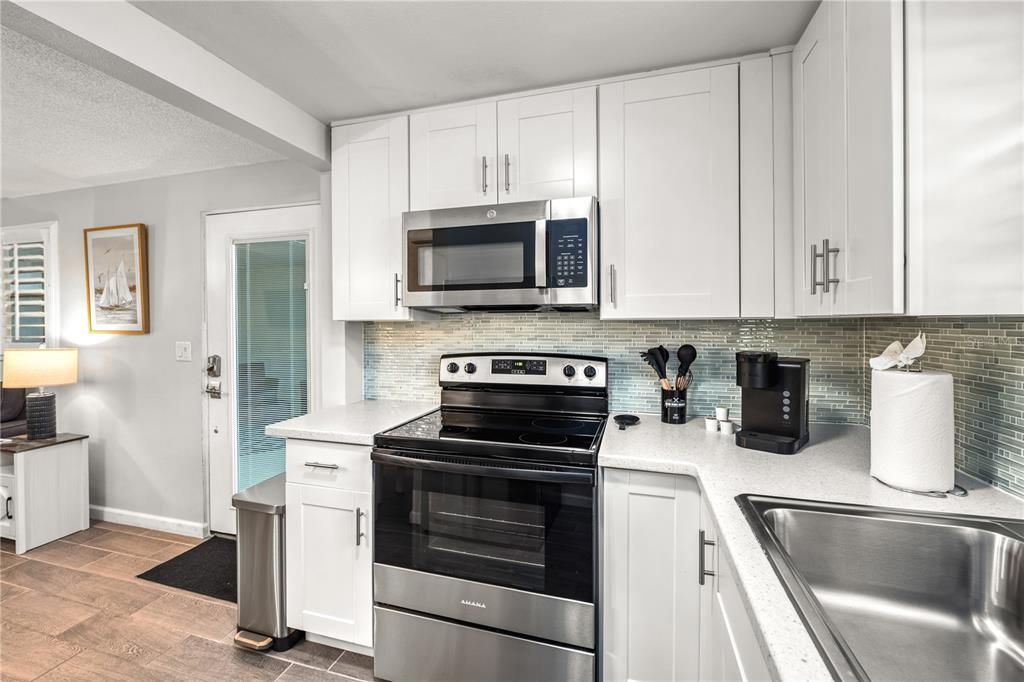 На продажу: $1,525,000 (4 спален, 4 ванн, 1708 Квадратных фут)