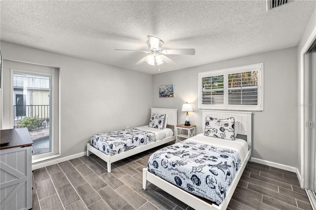 На продажу: $1,525,000 (4 спален, 4 ванн, 1708 Квадратных фут)