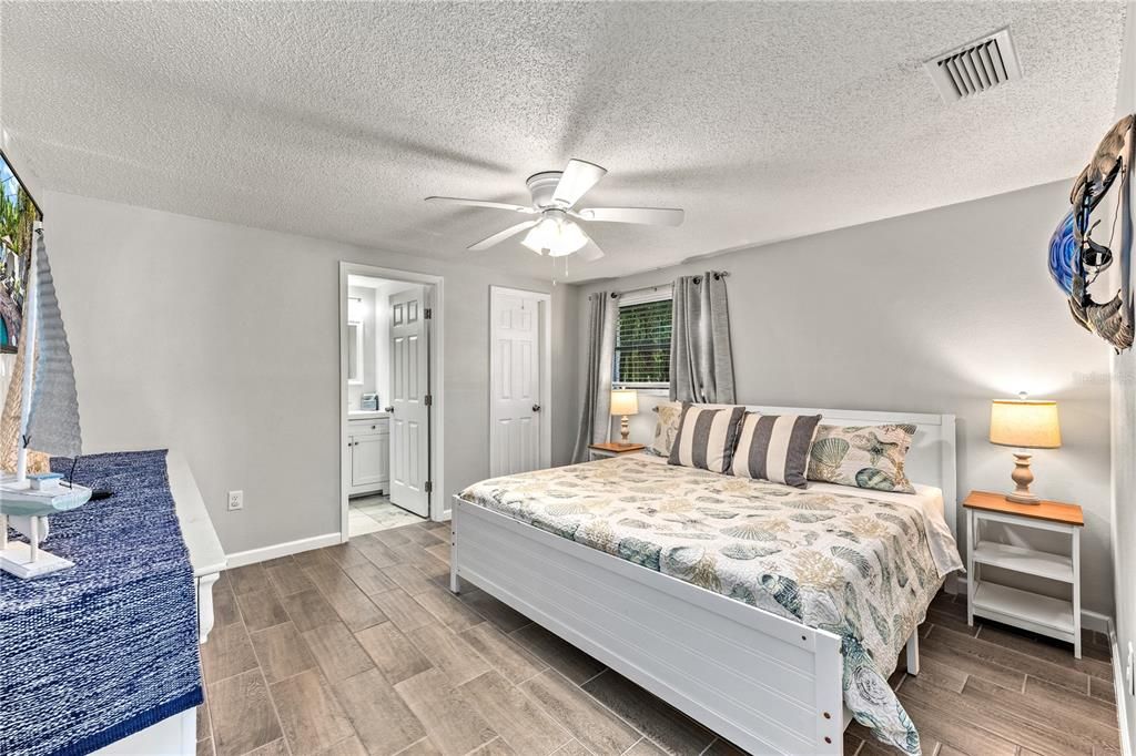 На продажу: $1,525,000 (4 спален, 4 ванн, 1708 Квадратных фут)