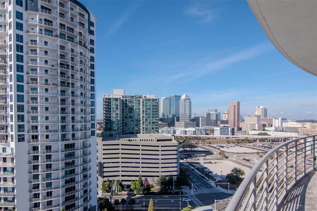 For Sale: $1,595,000 (3 beds, 3 baths, 1733 Square Feet)