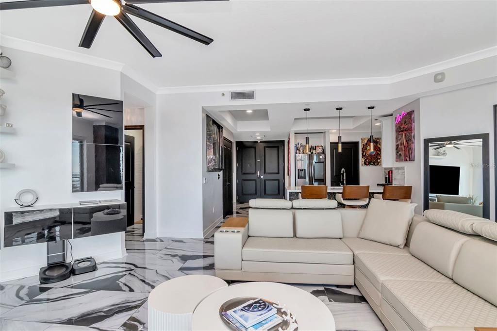 For Sale: $1,595,000 (3 beds, 3 baths, 1733 Square Feet)