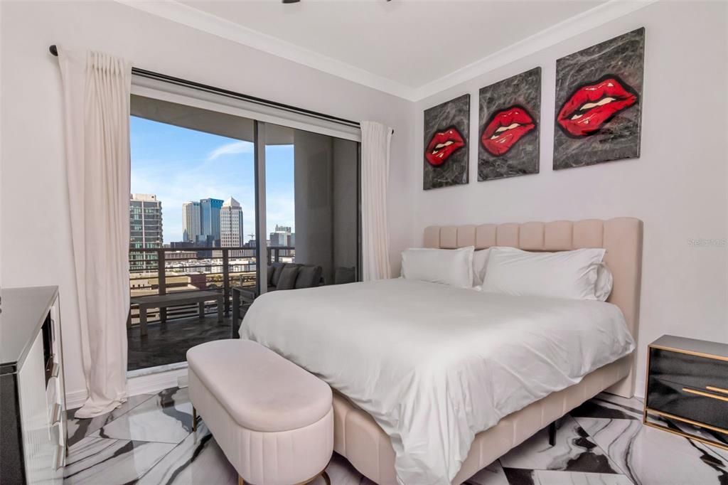 For Sale: $1,595,000 (3 beds, 3 baths, 1733 Square Feet)