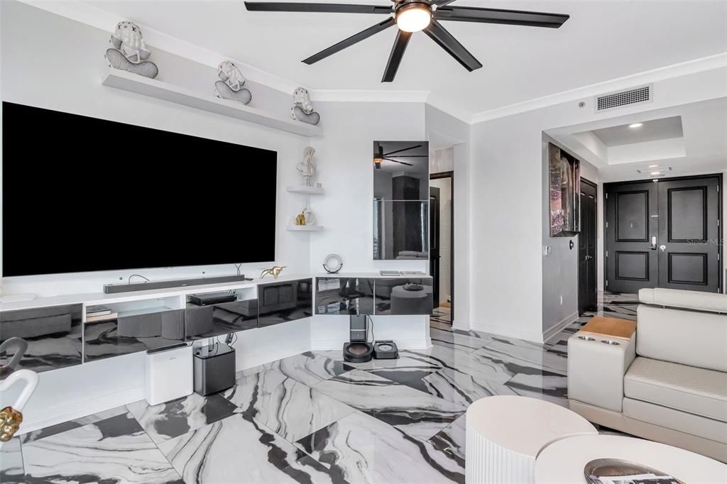 For Sale: $1,595,000 (3 beds, 3 baths, 1733 Square Feet)