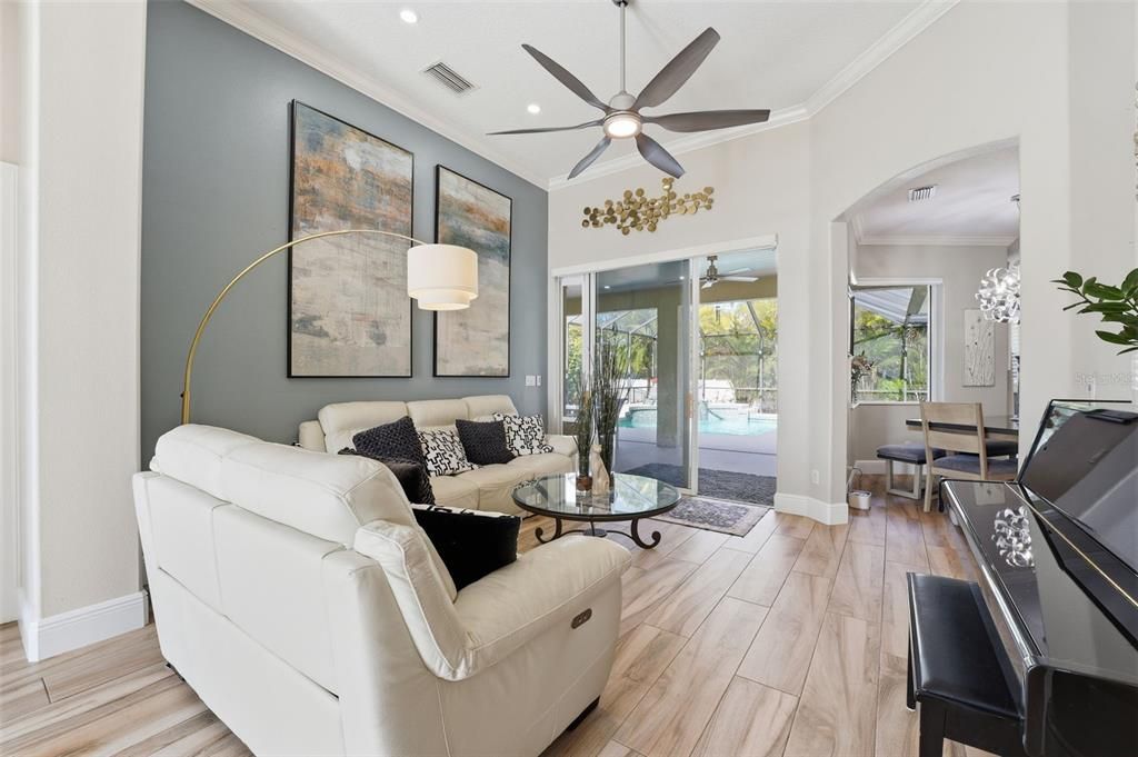 For Rent: $5,495 (4 beds, 3 baths, 2538 Square Feet)