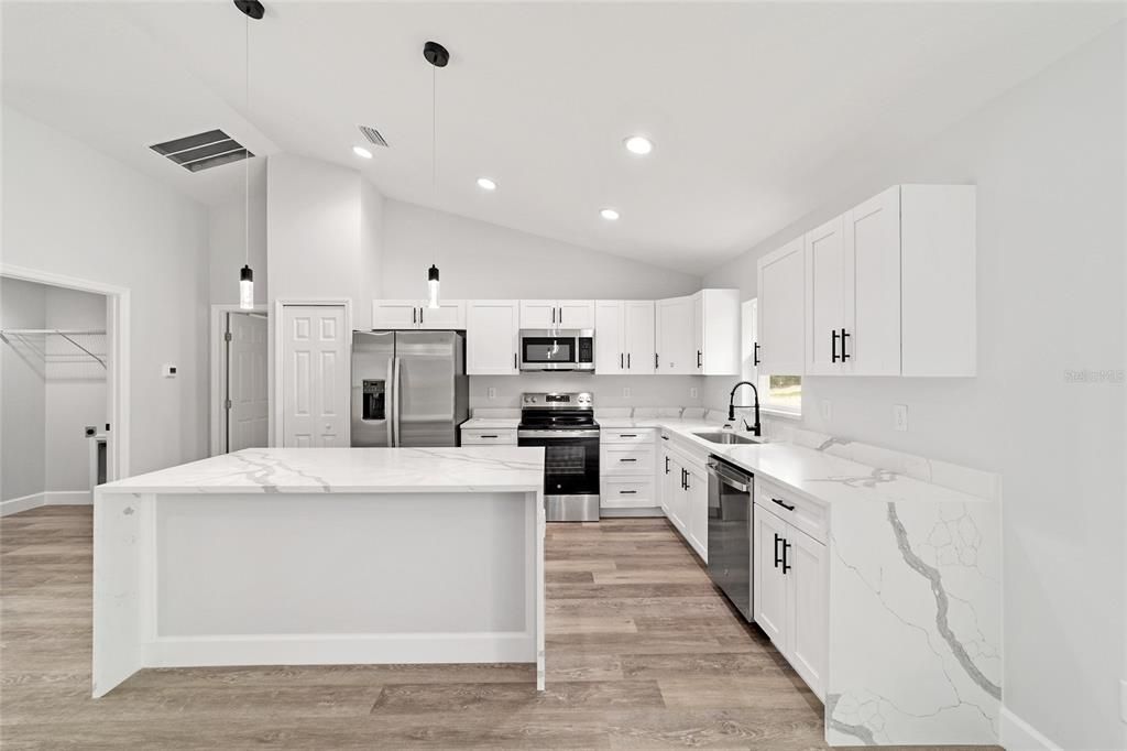 For Sale: $259,900 (3 beds, 2 baths, 1380 Square Feet)