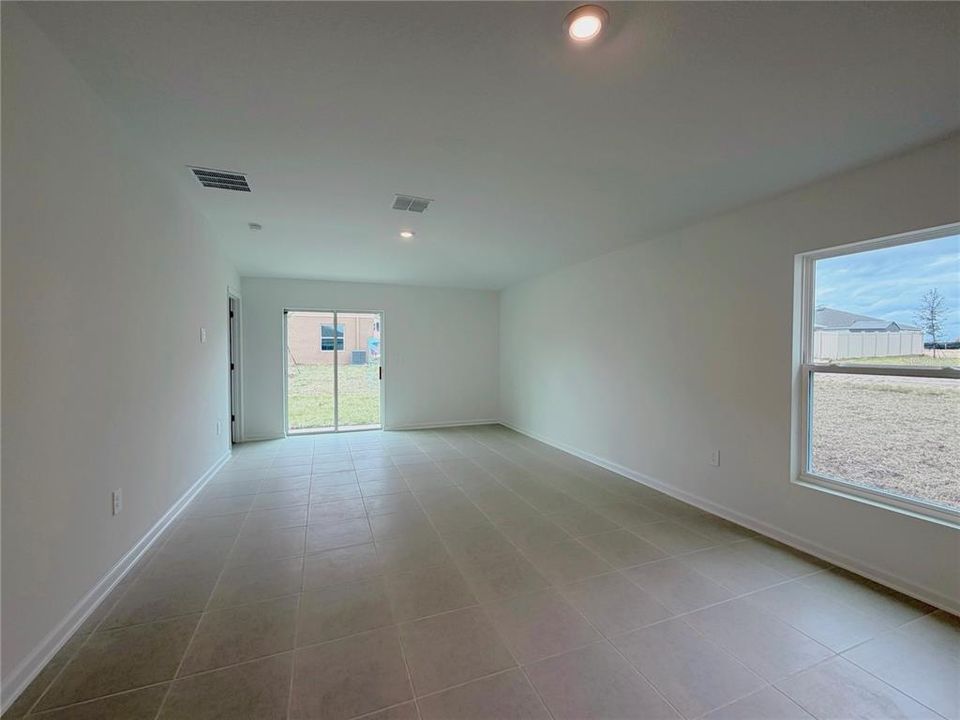 En Renta: $1,850 (3 camas, 2 baños, 1428 Pies cuadrados)